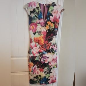 🌹FLORAL MIDI 👗 Dress by Ted Baker
